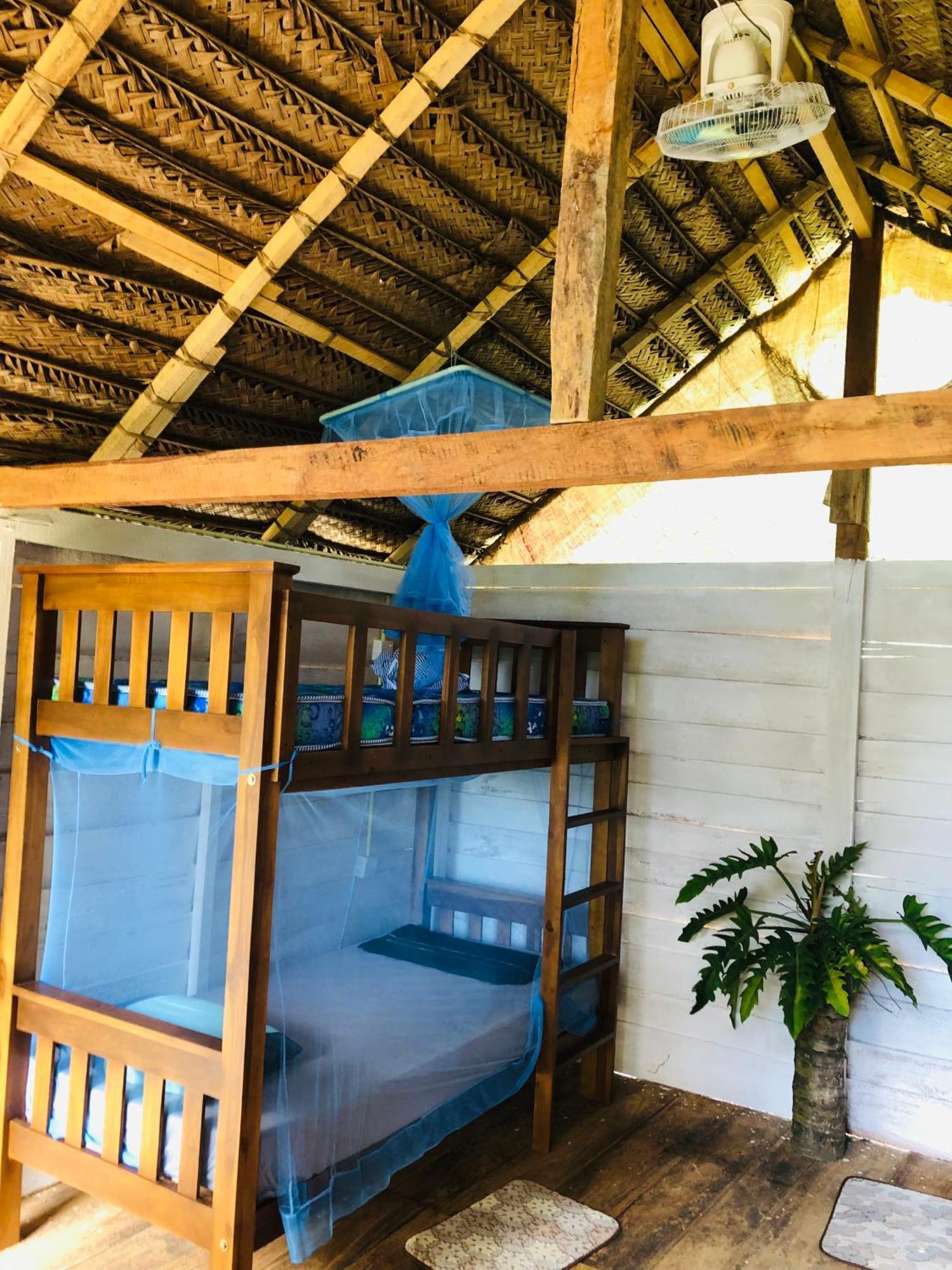 Linu Homestay Диквела Екстериор снимка